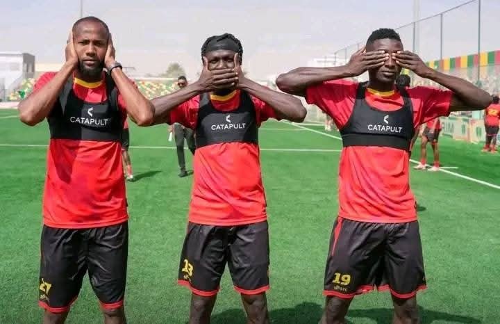 بالصورة الثلاثي.. لا نسمع لا نرى ولا نتكلم! 1 5151