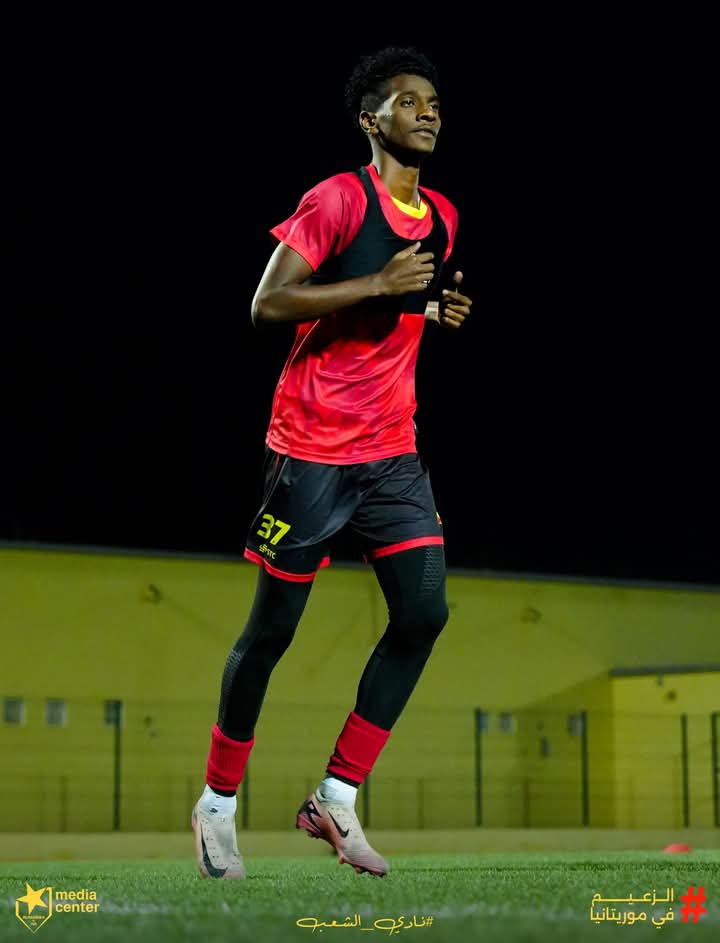 أنا بحبك يا مصطفى.. عشاق الأحمر الوهاج يتغزلون 2 59f9f0f9 097c 48a3 a28e d618b4761521