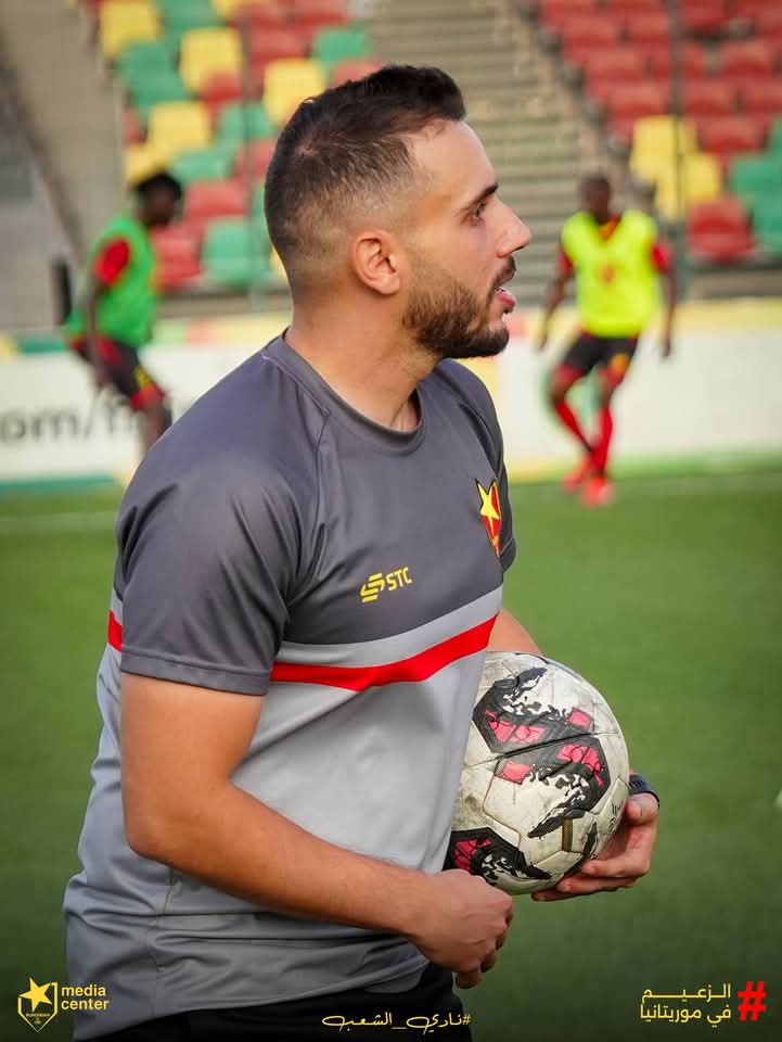 غريب يدشن المهمة مع المريخ بأول تدريب 4 IMG 20250418 WA0040