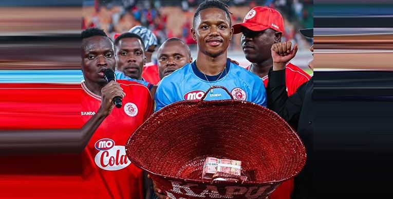 نادٍ من سيكافا بين الكبار والرئيسة تدعمه بالمال! 1 adb4a99b 2a93 4a76 9c2d 8dcef4c50681