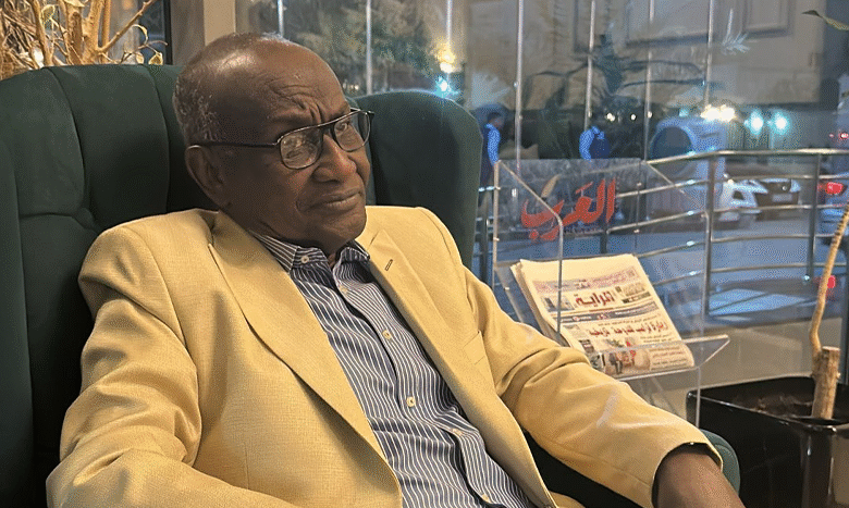 بالصورة.. الفريق طارق بالدوحة ومشكلة لـ"متوكل" 1 99س6