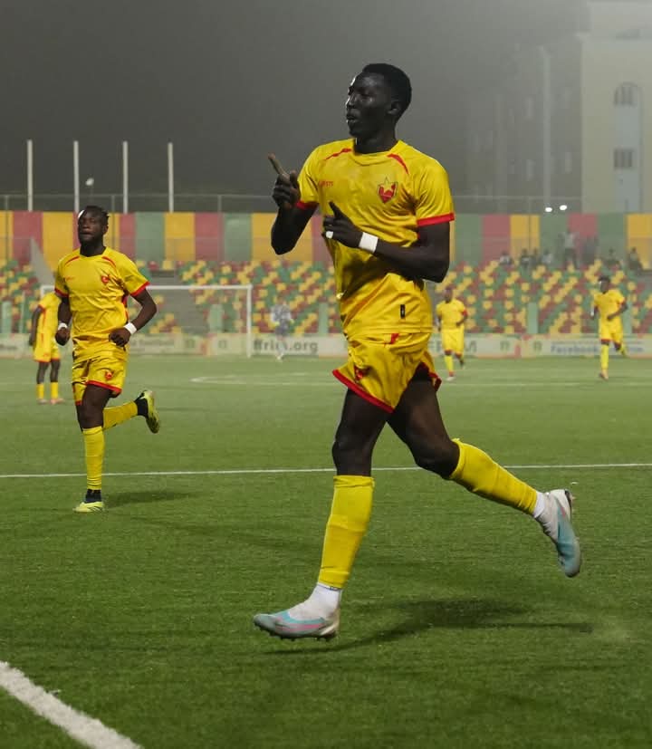 مريخ غريب يواصل الانتصارات ويثأر من إنترنواكشوط بثنائية 2 مريخ غريب يواصل الانتصارات ويثأر من إنترنواكشوط بثنائية