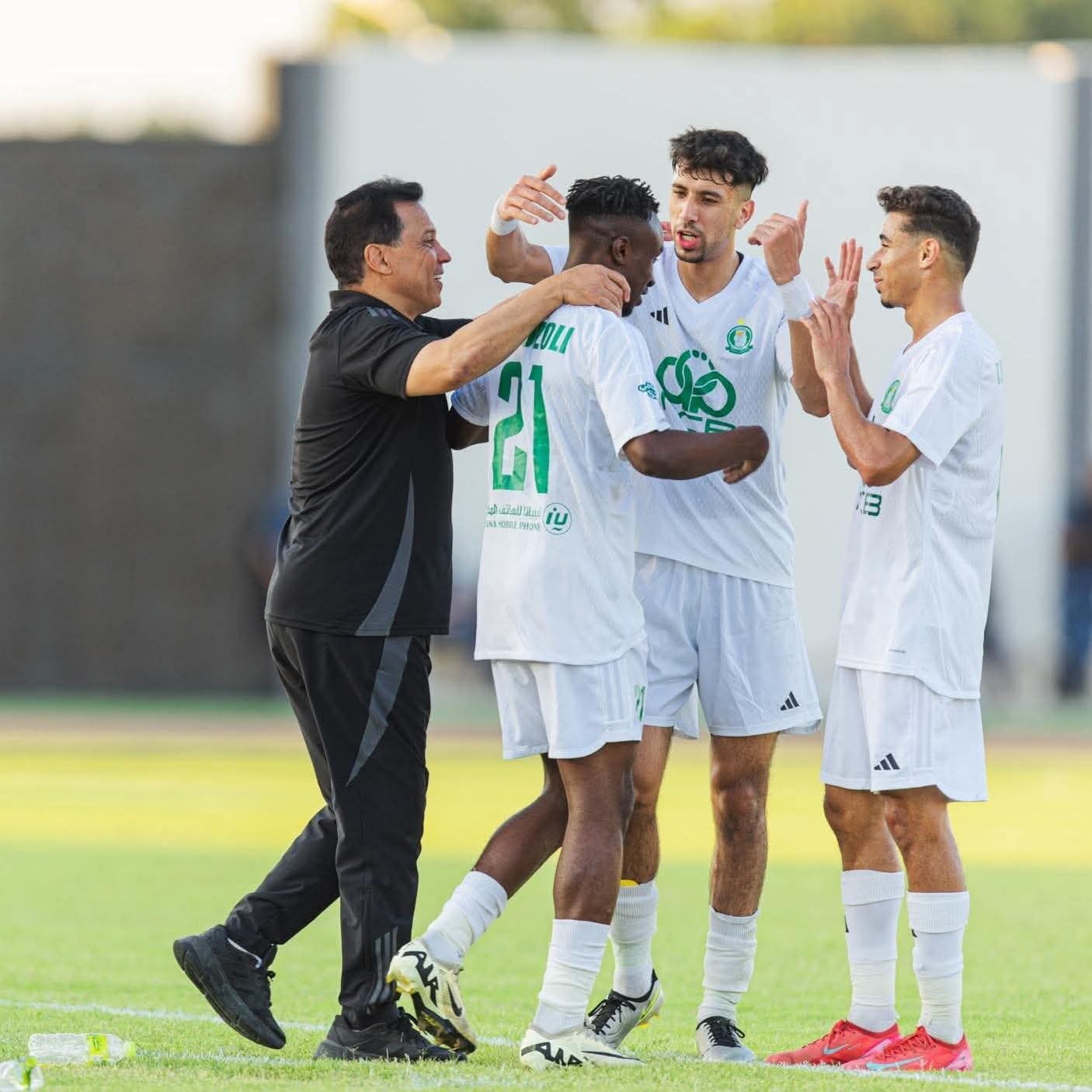 ملاعب ميلانو الإيطالية تحتضن 10 من نجوم صقور الجديان ملاعب ميلانو الإيطالية تحتضن 10 من نجوم صقور الجديان