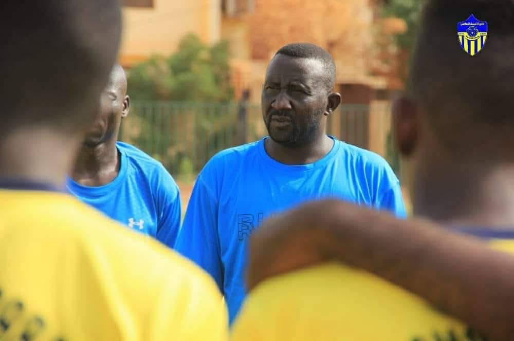 مدرب الأمل: 12 من لاعبينا خارج عطبرة