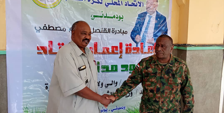 بالفيديو: القنصل حازم يتكفّل بتأهيل ستاد مدني