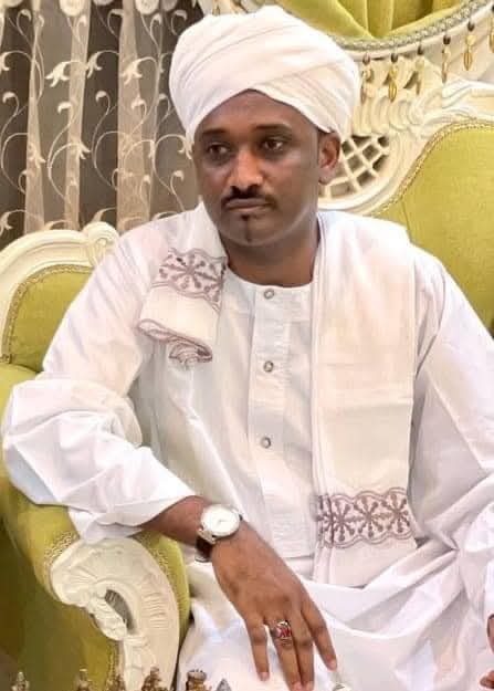 أعضاء إدارة المريخ.. صور للذكرى وعُمد بلا أطيان