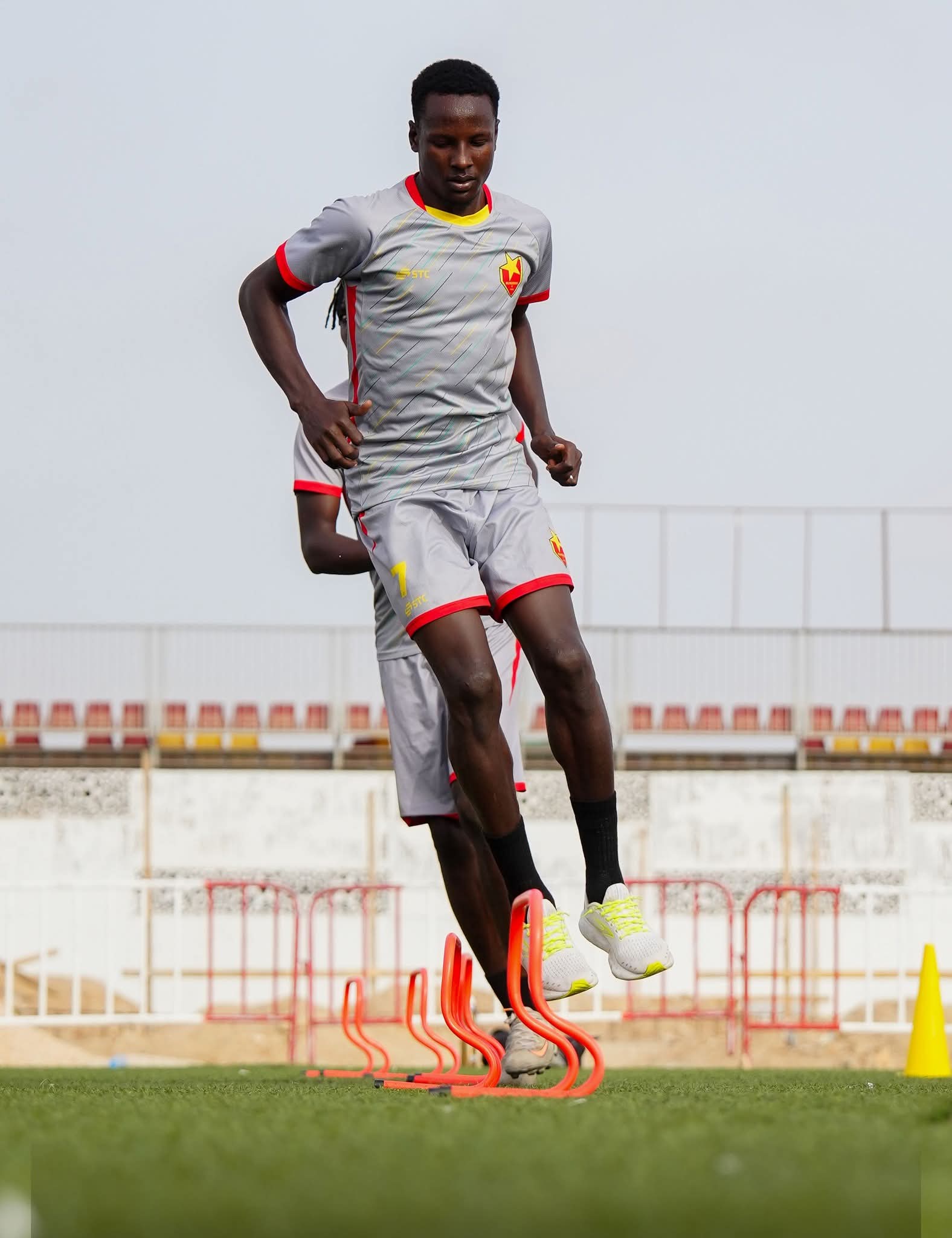 نصف تشكيلة المريخ تسجل حدثًا خاصًا بالنخبة