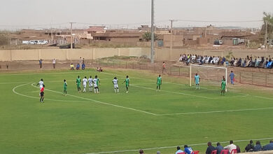 رغم الاستنجاد بالمحترفين.. الهلال يعاني في النخبة