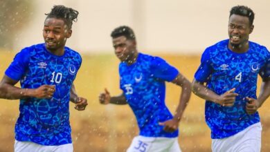 بالصور.. من الدامر وبربر الأمطار تؤثر على الملعب