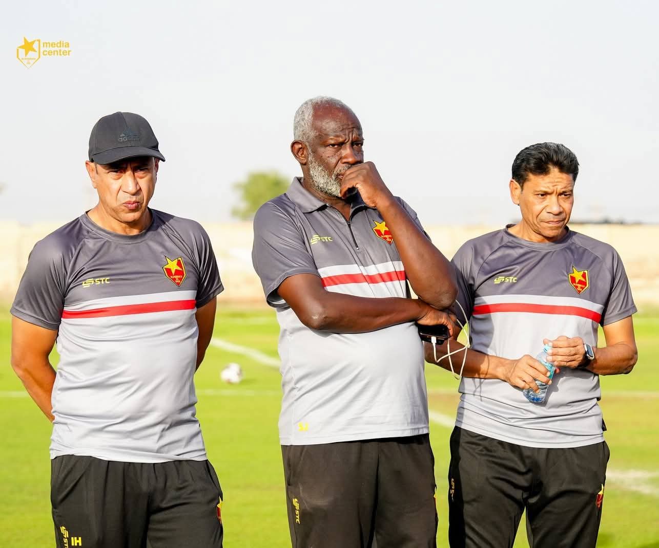 تحضيرات المريخ.. غياب الرباعي الوطني وانتظار الثنائي الأجنبي 3 تحضيرات المريخ.. غياب الرباعي الوطني وانتظار الثنائي الأجنبي