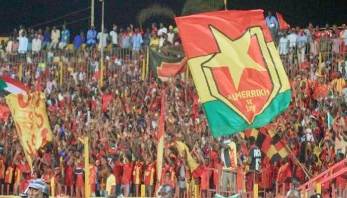 بص عشاق الأحمر الوهاج في الطريق لعطبرة