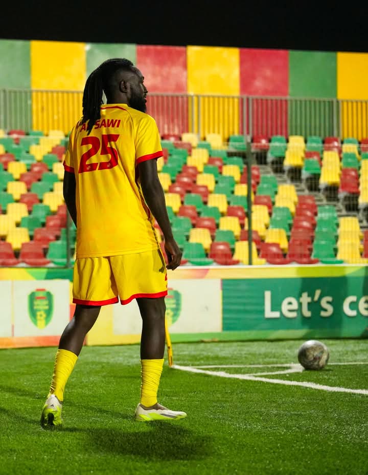 9 لاعبين لم يشاركوا مع غريب في النخبة 4 9 لاعبين لم يشاركوا مع غريب في النخبة