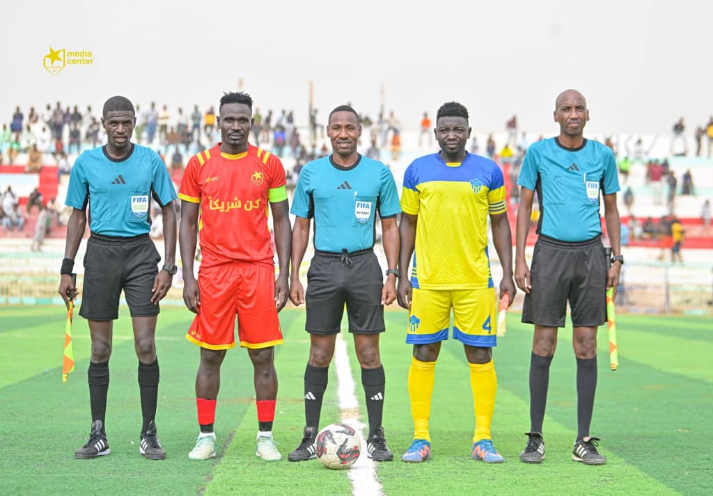 أمير ورمضان رهان الأحمر في ديربي الدامر