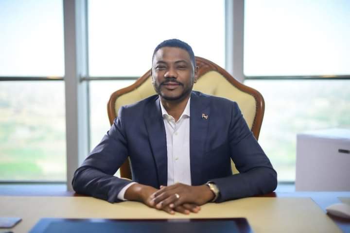 مجلس المريخ.. تنازلات مجانية من البطولات لمصلحة الهلال