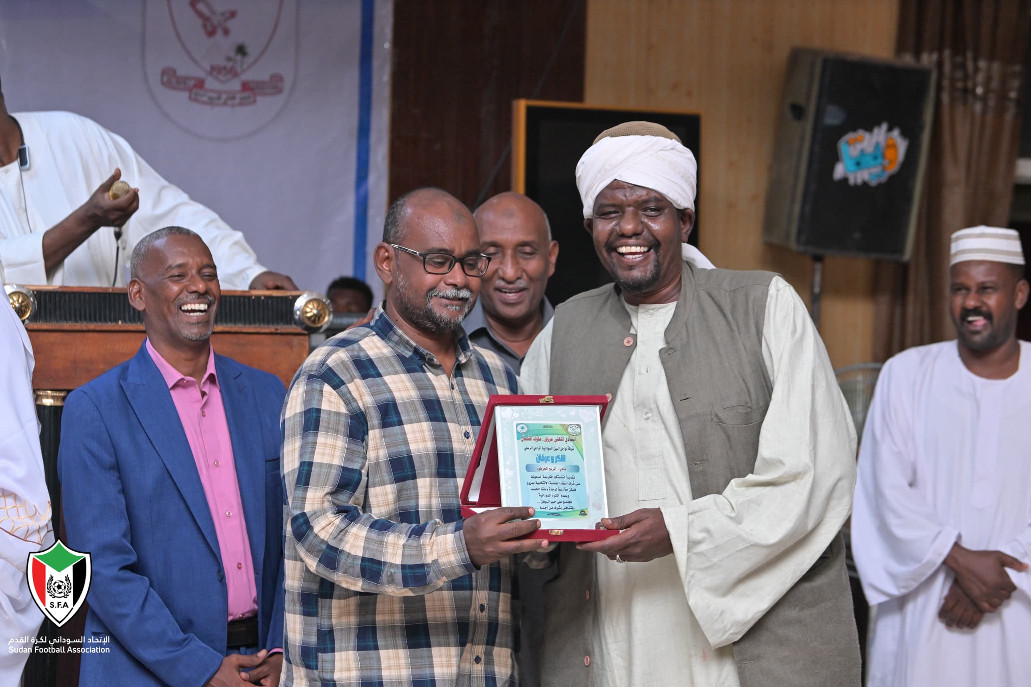 الانسحاب والتراجع.. إدارة المريخ بين الارتباك والإذلال