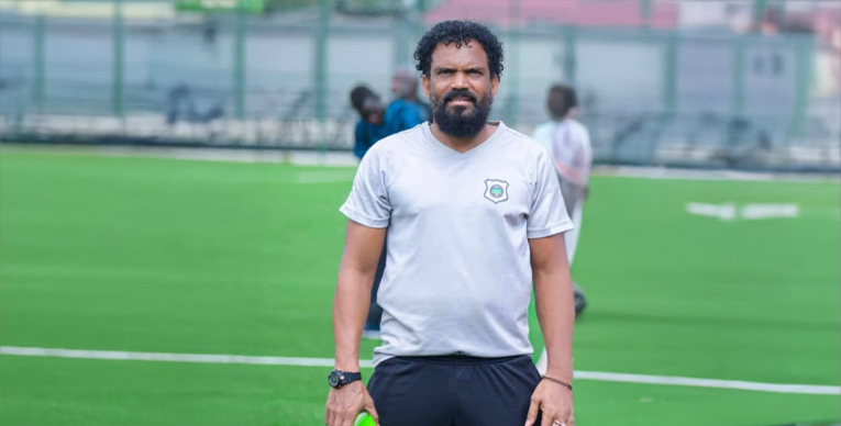 الوادي نيالا يؤكد احترامه للزمالة أم روابة