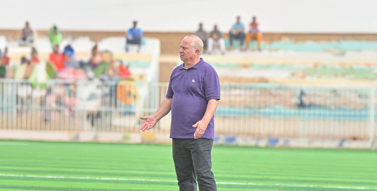 مفاجأة كبيرة من غريب للهلال.. وهذا اللاعب بديل حمو!