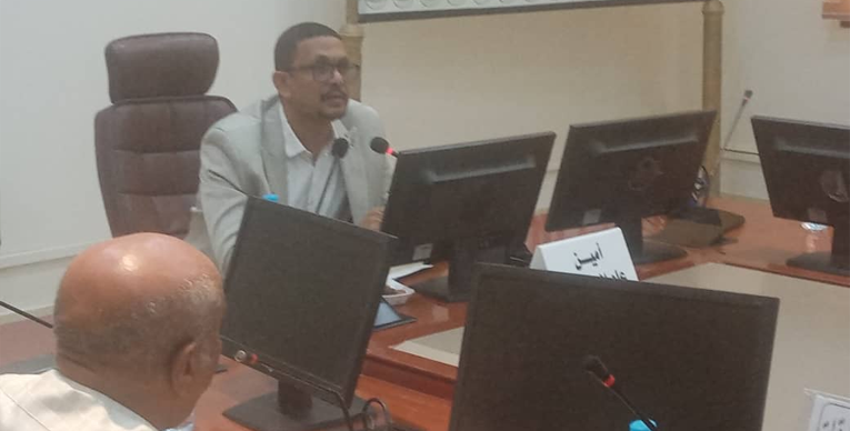 الكروت تثير أزمة في الاجتماع التنظيمي