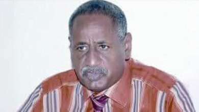 مولانا أزهري يعود للعمل رئيسًا للجنة الحوكمة