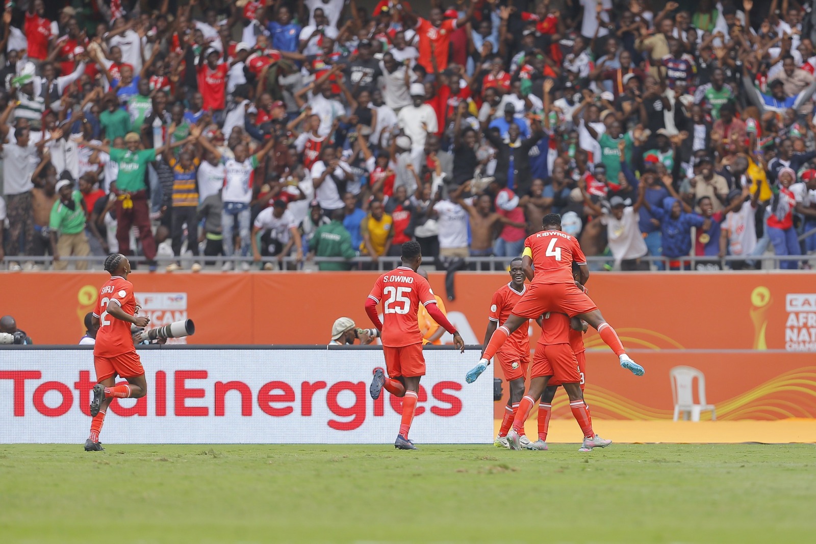 08404afb e858 4c1b 93a7 81919451a189