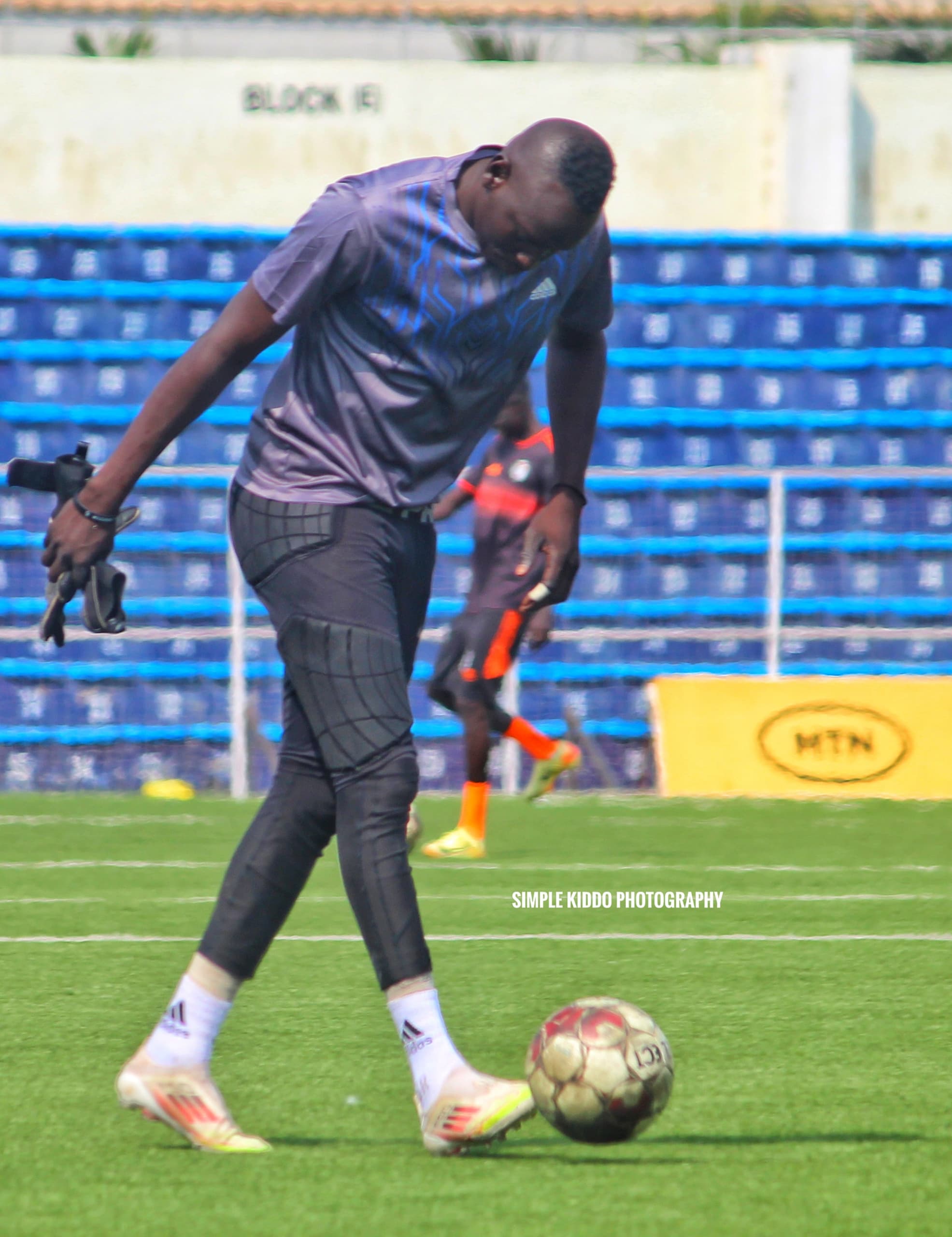 أم مغد الكاملين يكسب توقيع الأخطبوط صباحي 2 أم مغد الكاملين يكسب توقيع الأخطبوط صباحي