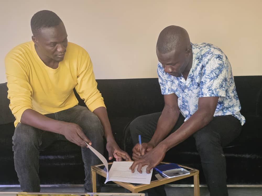 سيد الأتيام يواصل التمسك بنجومه ويجدد للثنائي