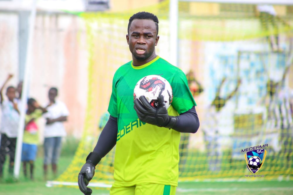 سيد الأتيام يضم نجم الهلال