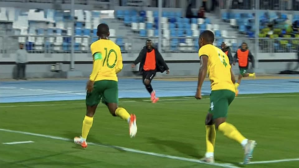 قمة بين الجزائر وجنوب أفريقيا ويوغندا في لقاء مع غينيا 3 قمة بين الجزائر وجنوب أفريقيا ويوغندا في لقاء مع غينيا