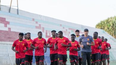 8 بـ"باص" المريخ إلى بورتسودان للمعسكر