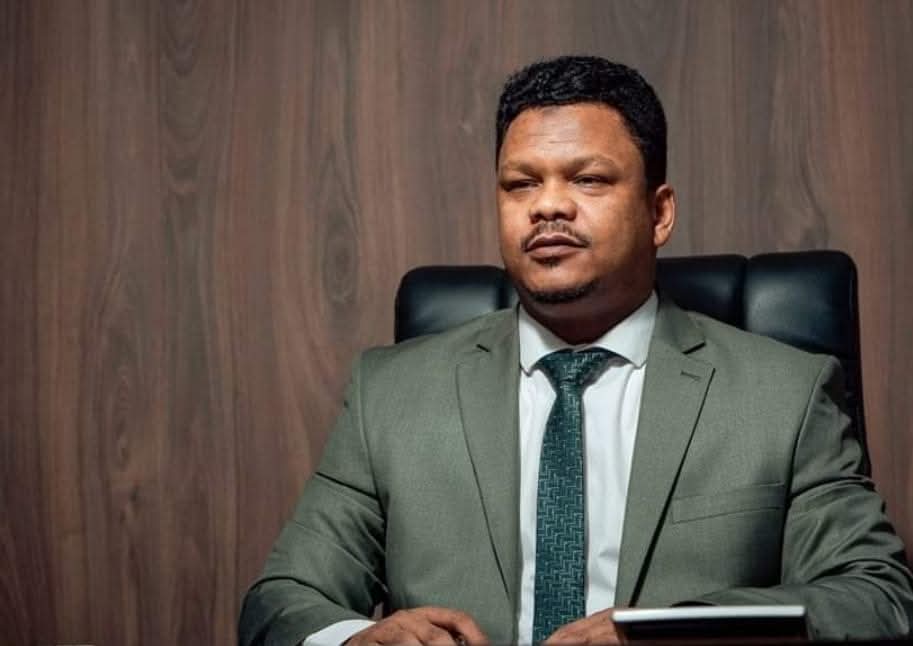 تحركات "مريخية" في كل الاتجاهات.. ودور خطير لعصام الحاج! 3 تحركات "مريخية" في كل الاتجاهات.. ودور خطير لعصام الحاج!