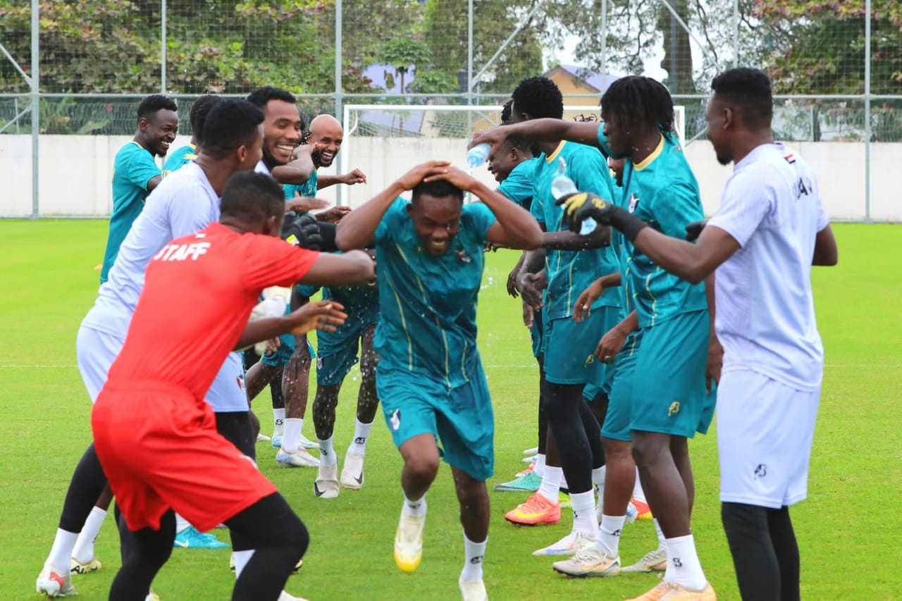 صقور الجديان يفعل سلاح الهجوم للنسور.. و"كاف" بالتمرين 5 WhatsApp Image 2025 08 11 at 6.19.36 PM