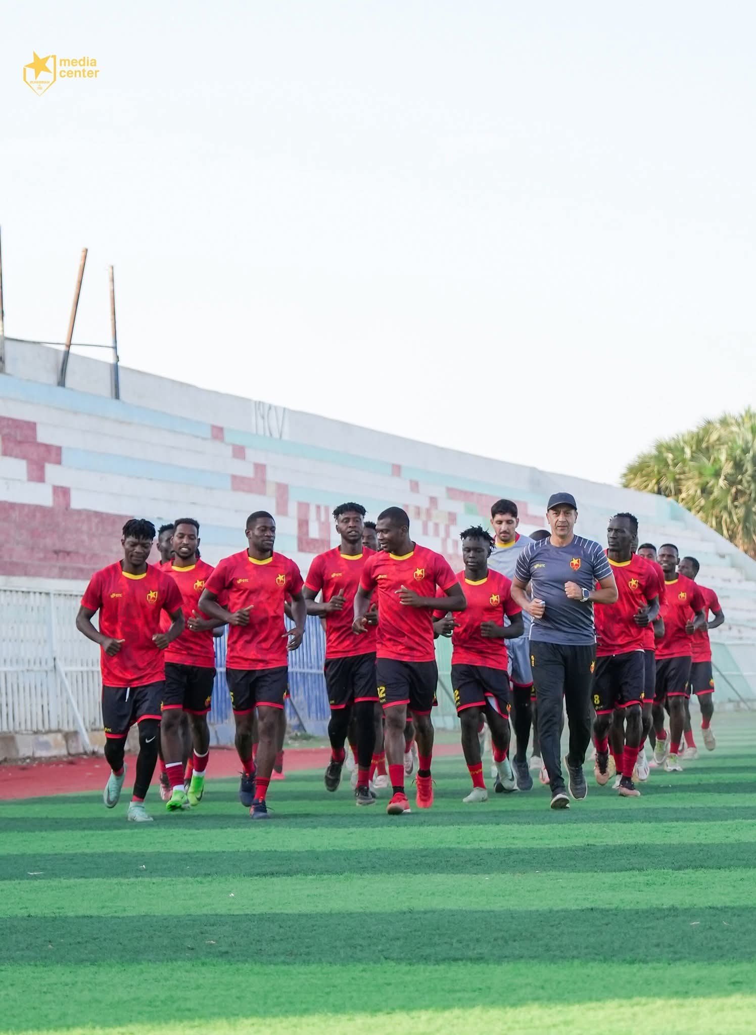 حسن دحدوح: المريخ في أضعف حالاته والمشوار الأفريقي سيكون صعبًا 2 حسن دحدوح: المريخ في أضعف حالاته والمشوار الأفريقي سيكون صعبًا