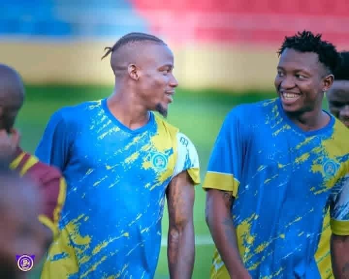 لوبوبو يفقد أهم لاعبيه قبل مواجهة المريخ المحتملة 4 لوبوبو يفقد أهم لاعبيه قبل مواجهة المريخ المحتملة