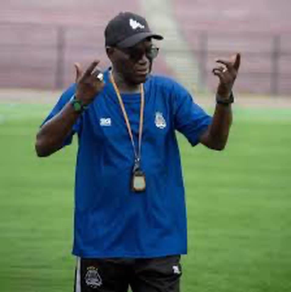 الصّفوة يكشف خيارات التدريب بالمريخ .. والفريق إلى رواندا 2 الصّفوة يكشف خيارات التدريب بالمريخ .. والفريق إلى رواندا