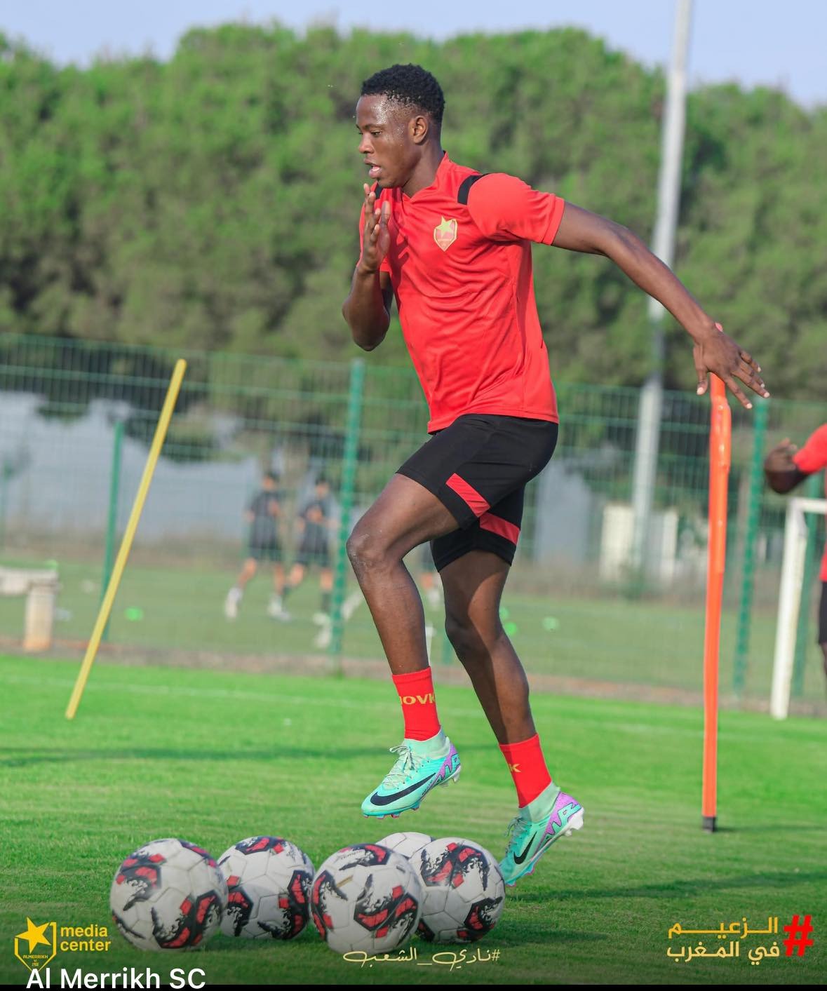 بالمستندات .. وكيل محترفي المريخ يخطر فيفا ويمهل النادي 48 ساعة 2 بالمستندات .. وكيل محترفي المريخ يخطر فيفا ويمهل النادي 48 ساعة