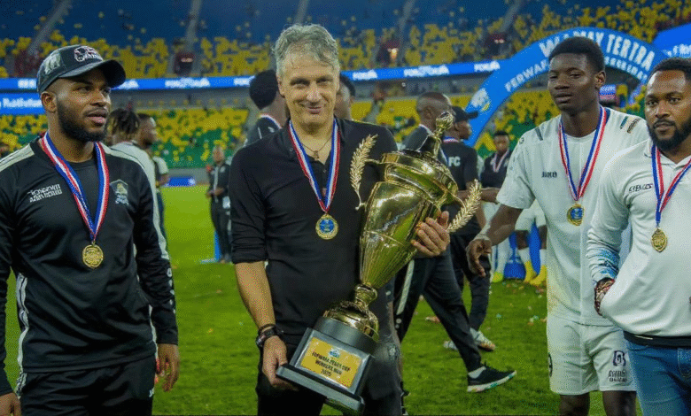 مؤتمر صحفي لداركونفيتش وتفاصيل رحلته إلى رواندا