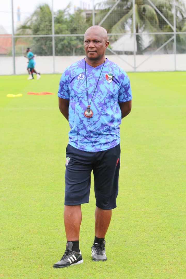 صقور الجديان يكملون تحضيراتهم للسنغال وأبياه يطالب بالتركيز 4 صقور الجديان يكملون تحضيراتهم للسنغال وأبياه يطالب بالتركيز