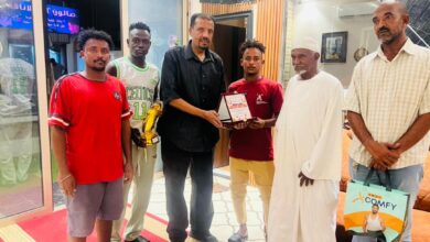 عدار وصل بورتسودان وباشر مهامه بحضور تكريم لاعب الشباب
