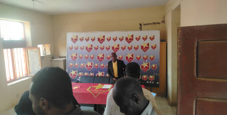 ما المطلوب من لجنة التسيير لنادي المريخ