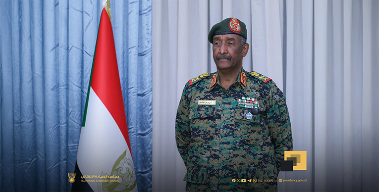 البرهان: تأهل المنتخب الوطني إنجاز كبير للسودان