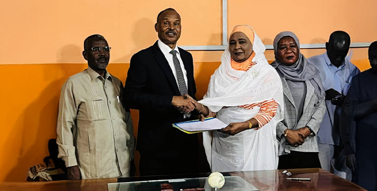 هزار عبدالرسول تسلّم المهام للوزير الجديد