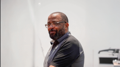 المريخ بالأحمر والمباراة 3 عصرًا