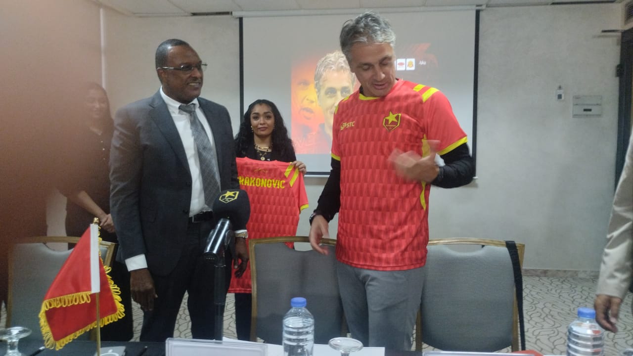 7b3d9ee3 bcd2 4cfd b3c9 e7d974e87d41