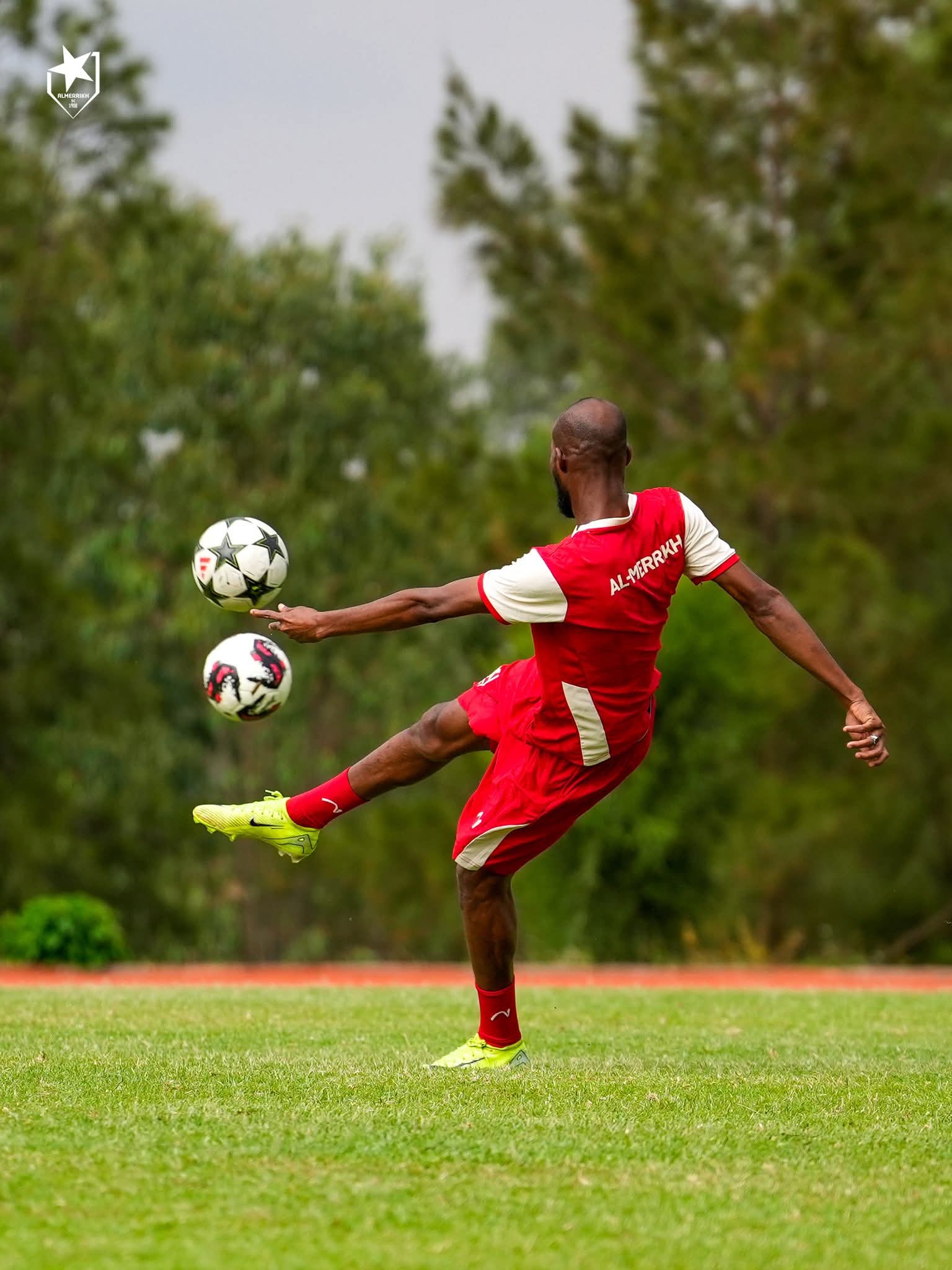 بالصور.. الزعيم يرفع الإيقاع لسانت لويوبو 6 IMG 20250922 WA0048