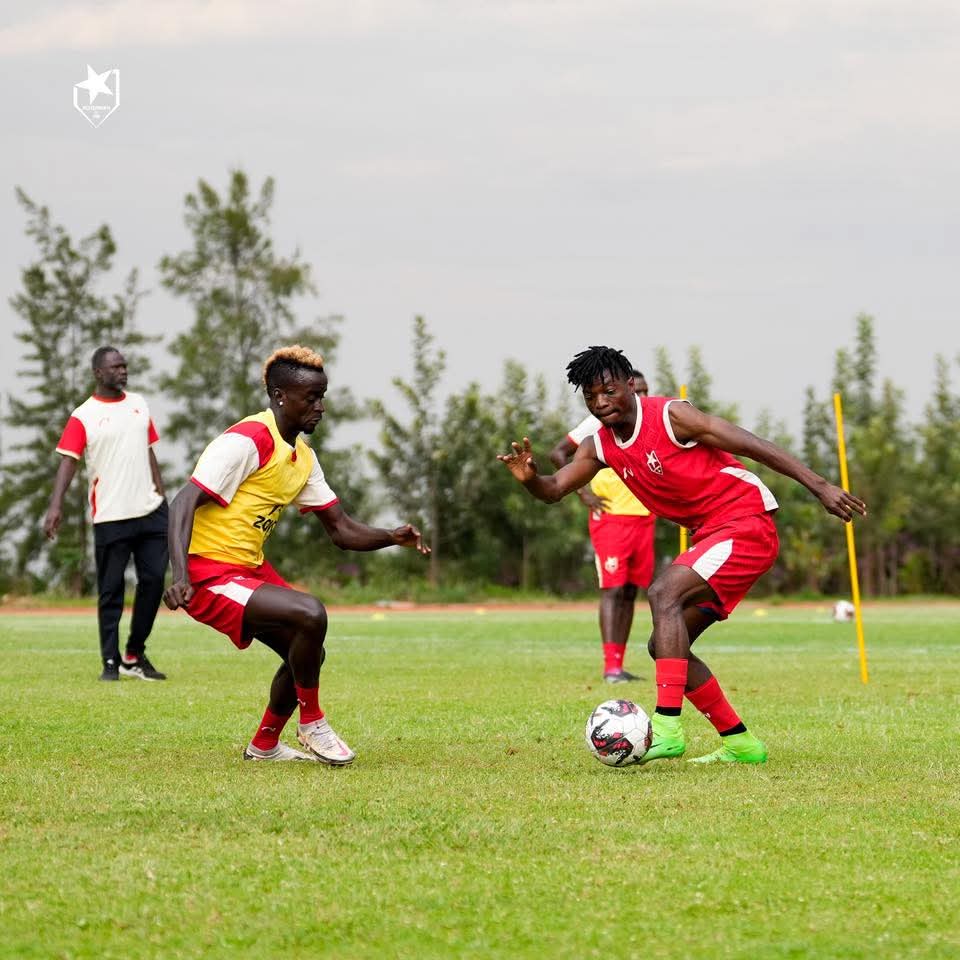 بالصور.. الزعيم يرفع الإيقاع لسانت لويوبو 4 IMG 20250922 WA0050