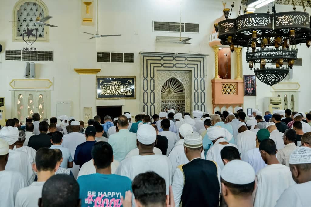 "في وداع الراحل محمد إلياس: نجوم المريخ يعددون مآثر الرمز الكبير"