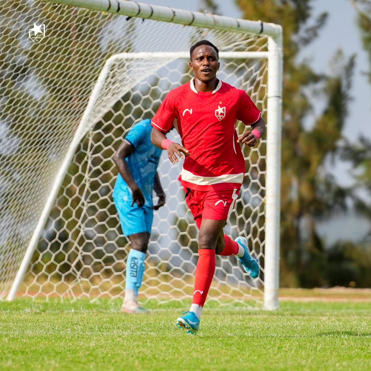 المريخ يصدر بيانا بشأن الزي