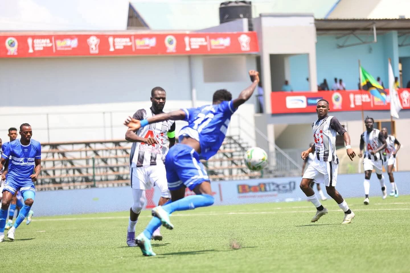 بهدف "وابدي" الرائع سيد الأتيام يحرج الهلال بهدف "وابدي" الرائع سيد الأتيام يحرج الهلال