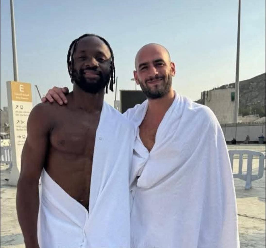 عقب الفوز على الأهلي.. كلالا يؤدي العمرة 3 cc7158d4 173d 4703 8bc4 6814f88ad344