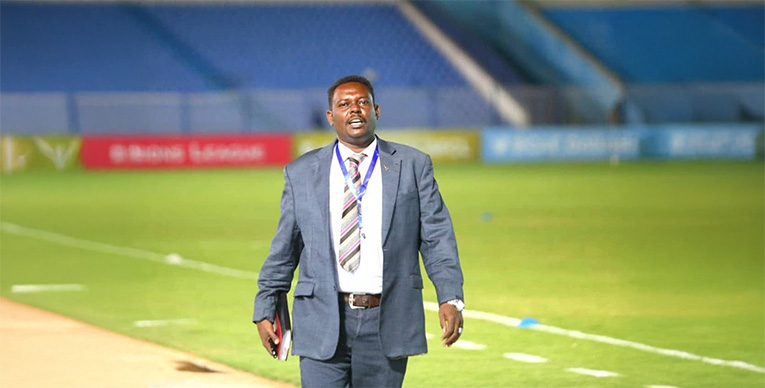 المدير الإداري للمنتخب يكشف سبب تأخر وصول البعثة إلى داكار 1 هيدر 2 30